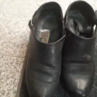 کفش در حد نو سایز ۳۷ هشتاد هزار تومان