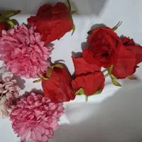 گل مصنوعی وگل کاغذی