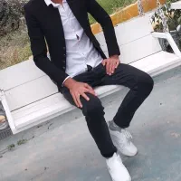 کت وشلوار