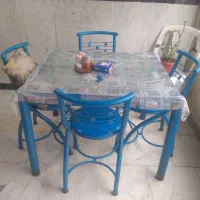 صندلی سالم سالم وشیشه سالم