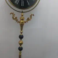 ساعت ایستاده تک پایه