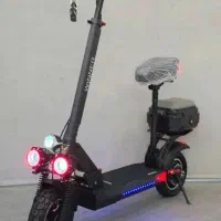 اسکوتر صندلی دار *