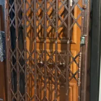 نصاب نصب درب ضد سرقت چوبی داخلی|خدمات پیشه و مهارت|نورآباد, |دیوار