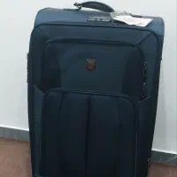یک عدد چمدان بزرگ
