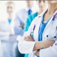 نیازمند کارشناس مامایی