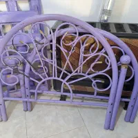 تخت آلومینیومی