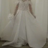 لباس عروس همراه ژپون