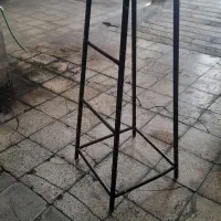 چهار پایه آهنی محکم