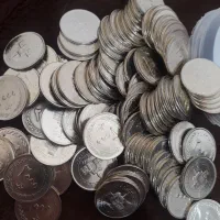 صد تا سکه ۲۰۰۰ ریالی