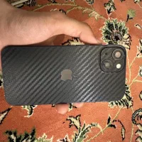 اپل iPhone 13 با حافظهٔ ۱۲۸ گیگابایت