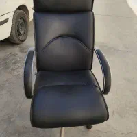 صندلی چرخ دار و ثابت|صندلی و نیمکت|فلاورجان, |دیوار