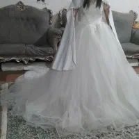 لباس عروس در حد نو