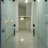 مغازه ۱۳ متری با بالکن موقعیت مناسب زیر فی