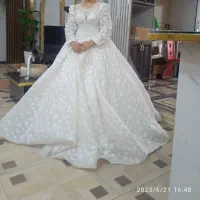 لباس عروس وعقد