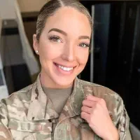 نیاز خدمتکار جوان پاره وقت تسویه روزانه پاره وقت