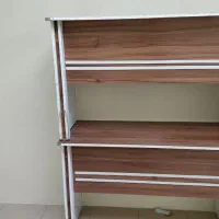 میز کار و تحریر و کامپیوتر
