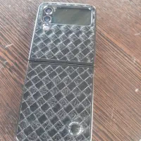 گوشی تاشدنی گلکسی زد فلیپ ۴