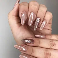 کاشت و ترمیم ناخن با نازلترین قیمت