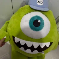 عروسک خیلی بزرگ