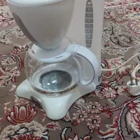 قهوه ساز نو و سطل آشغال و جا دستمال کاغذی