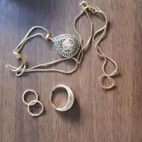 طلا و جواهرات