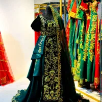 نیازمند خیاط لباس عروس