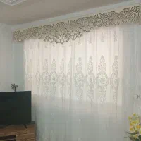 پرده ی پنجره بهمراه کتیبه  ویک عددپرده زبرا|پرده، رانر، رومیزی|آستانه اشرفیه, |دیوار