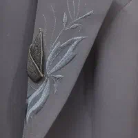 کت و دامن|لباس|اصفهان, گلزار|دیوار