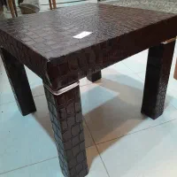 چهارپایه چرمی کوتاه