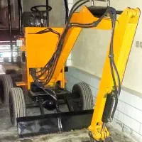 استخدام راننده مینی بیل