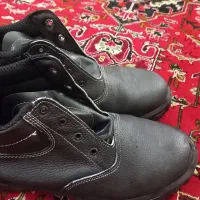 کفش ایمنی|کیف، کفش، کمربند|ایواوغلی, |دیوار