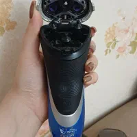 ریش تراش philips خارجی کاملا نو اصلا استفاده نشده|آرایشی، بهداشتی، درمانی|قدس, معادن شن و ماسه|دیوار