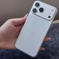 ایفون پرومکس ۱۷