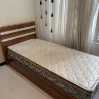 تخت ۱ نفره به همراه تشک خوشخواب