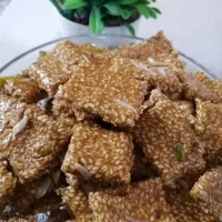 سوهان کنجدی، با عطر و طعم بی‌نظیر