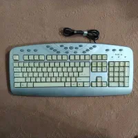 تعدادی کیبورد کامپیوتر از ۲۵۰|قطعات و لوازم جانبی رایانه|نجف‌آباد, شهید رجایی|دیوار