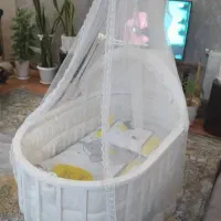 گهواره چوبی|تخت و سرویس خواب|فولادشهر, زاینده رود|دیوار