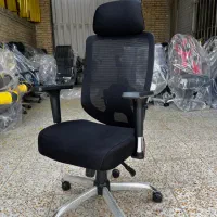 صندلی کامپیوتر و محصلی