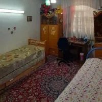 ۱ تخت و ۳ کمد ، تک هم میفروشم