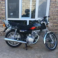 موتور سیکلت پیشتاز ۲۰۰