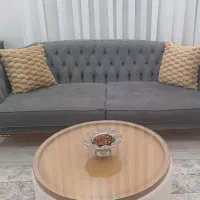 یک عدد کاناپه ۳نفره در حد نو