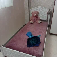 تخت نوجوان و جوان