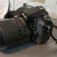 نیکون d7100 با لنز 18-140