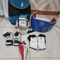 لباس مبارزه تکواندو