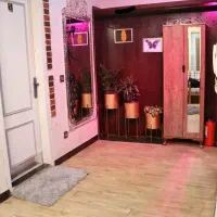 خوابگاه دخترانه/ونک و جردن/کم جمعیت ترین