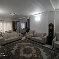 واحد 98 متر سه خواب طبقه اول راه جدا/خ صدر . ایثار