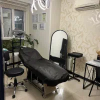 اجاره تخت مژه یا تاتو یا فشیال پوست
