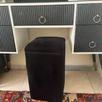 میز آرایشی و صندلی