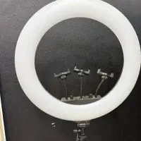 رینگ لایت میکروفون ب