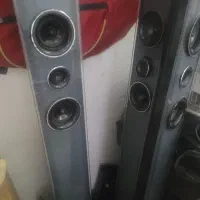 سالم ولی بدون سیم میباشد